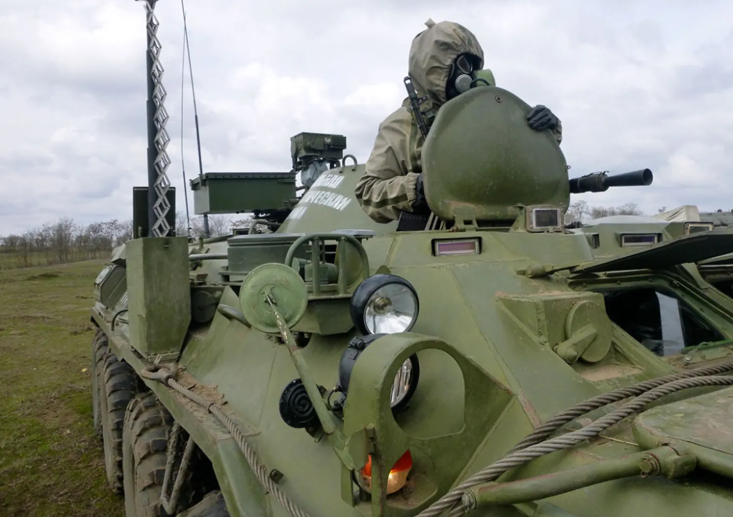 جندي من الوحدة الكيميائية بالجيش الروسي خلال تدريبات في عام 2019 (أرشيفية - موقع الجيش الروسي)