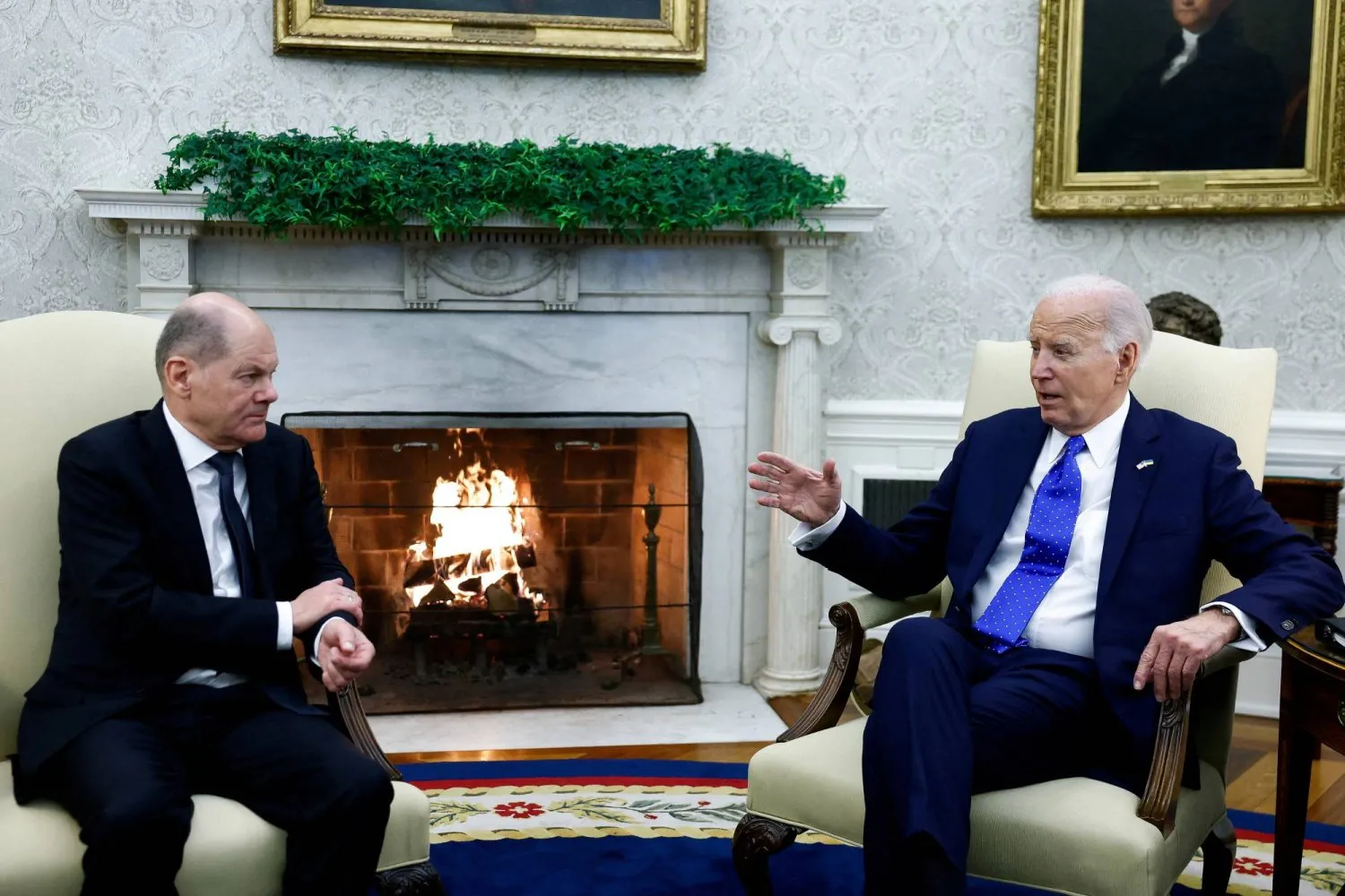 ABD Başkanı Joe Biden ve Almanya Başbakanı Olaf Scholz Beyaz Saray'da (Reuters)