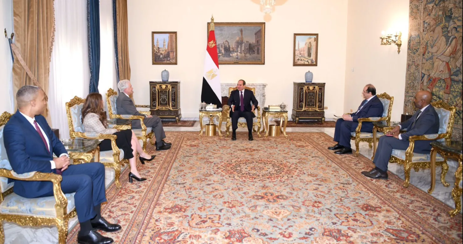 السيسي خلال لقائه وبيرنز في القاهرة (الرئاسة المصرية)