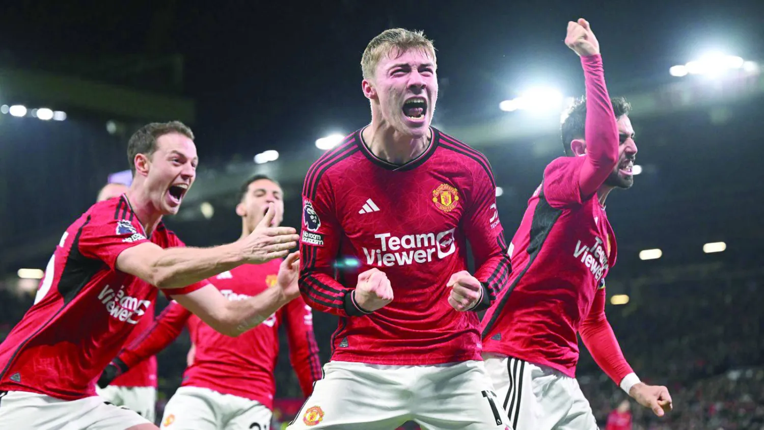 فرحة هويلوند الهستيرية بتسجيله أول هدف له بالدوري الإنجليزي في مرمى أستون فيلا (غيتي)