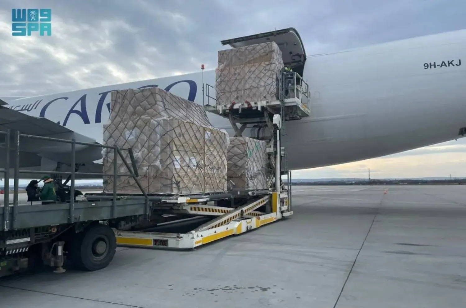 The 80 tons of goods include generators and electrical appliances. SPA