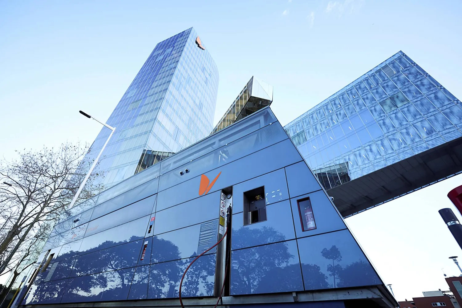 استفادت «ناتورجي» من الأرباح القوية لعملياتها الليبرالية التي تشمل مصادر الطاقة المتجددة وأعمال الغاز الطبيعي المسال (رويترز)