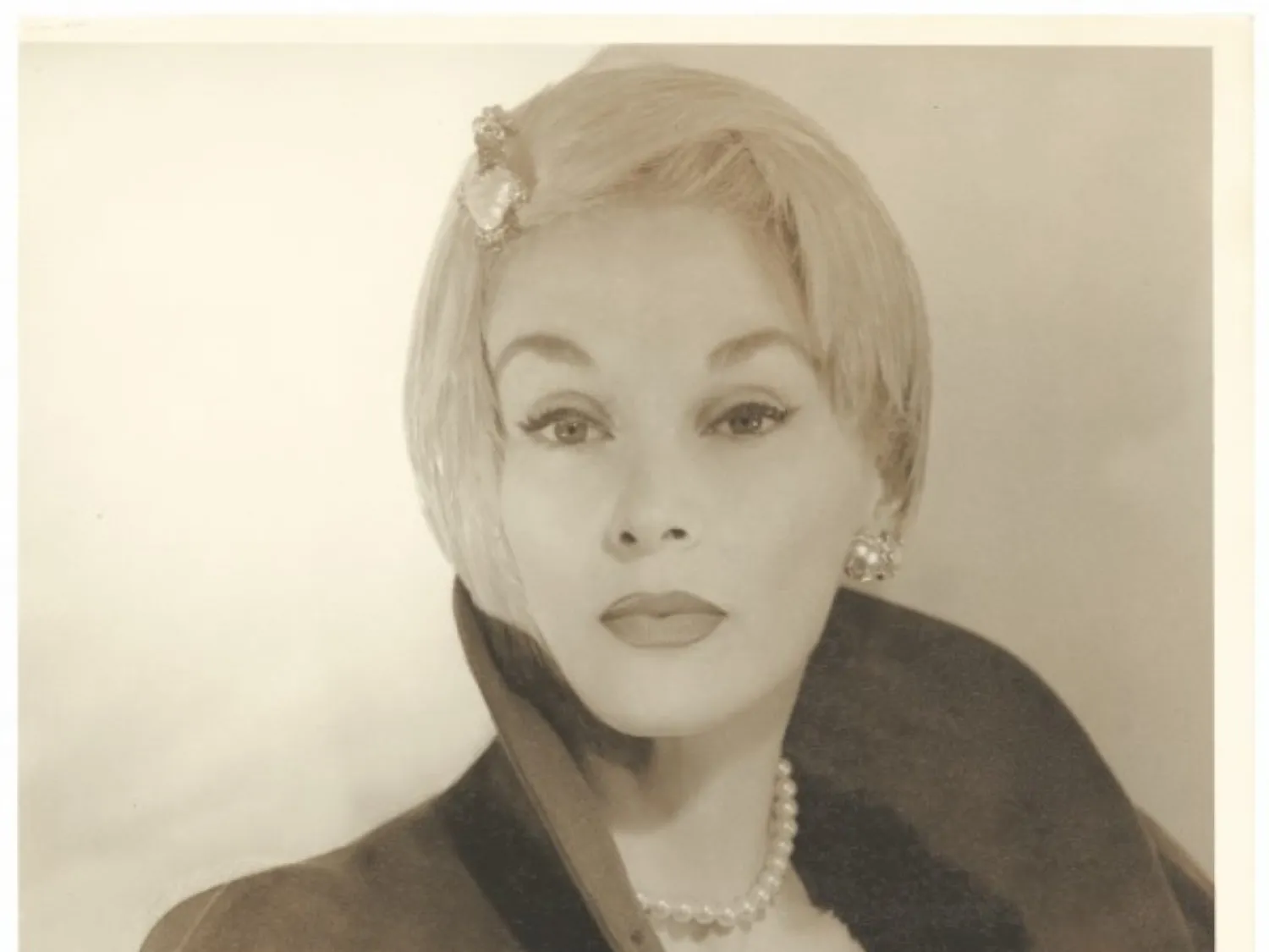 النظرة الناطقة (من إعلانات المعرض)