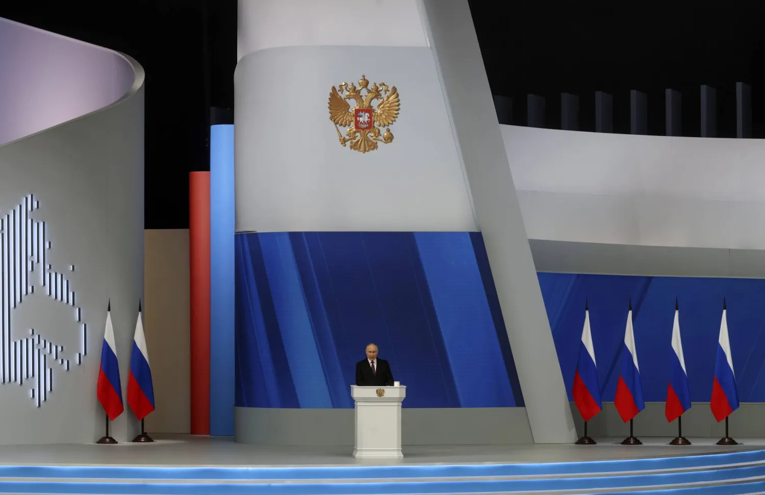 تتطرق الرسالة السنوية أمام البرلمان بغرفتيه النواب (الدوما) والاتحاد (الشيوخ) إلى خطط التطوير والبناء في البلاد خلال عام مقبل (إ.ب.أ)