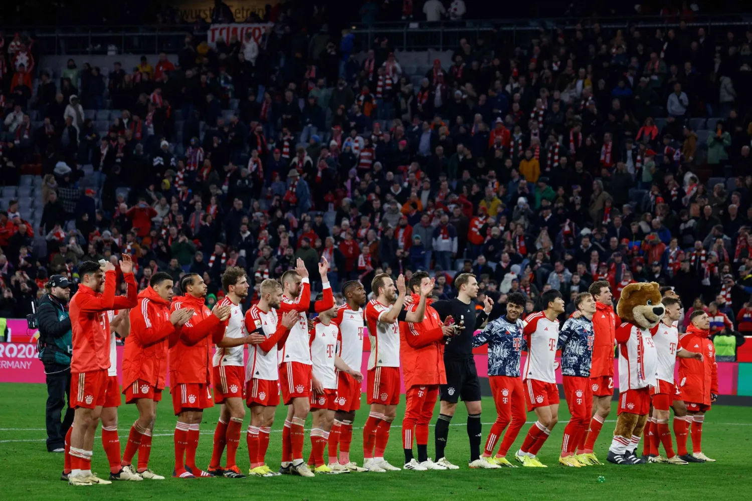 «يويفا» غرّم البايرن 50 ألفاً و750 يورو (أ.ف.ب) 