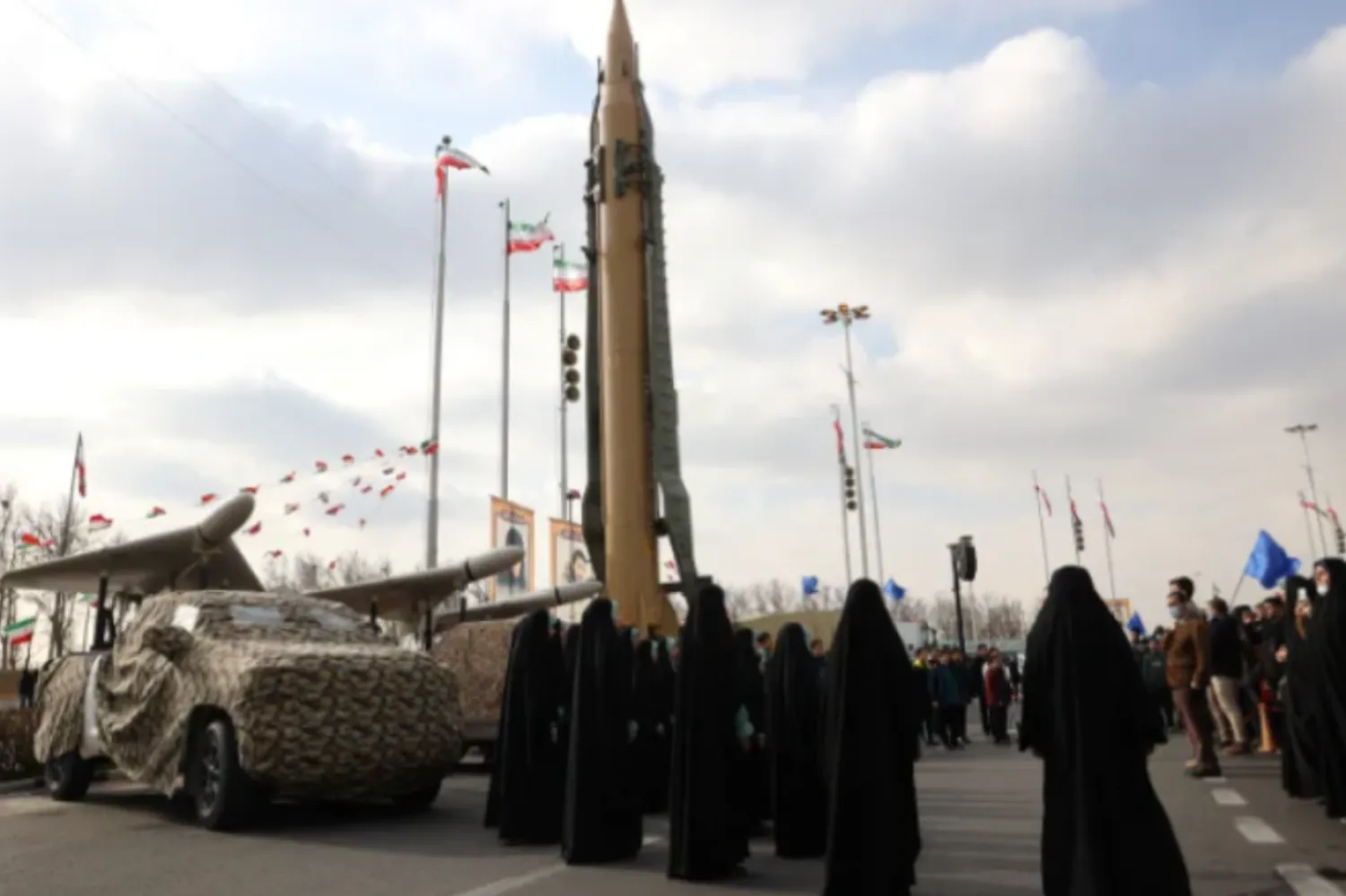 Şubat 2023’te Tahran’da bir füze (Reuters)
