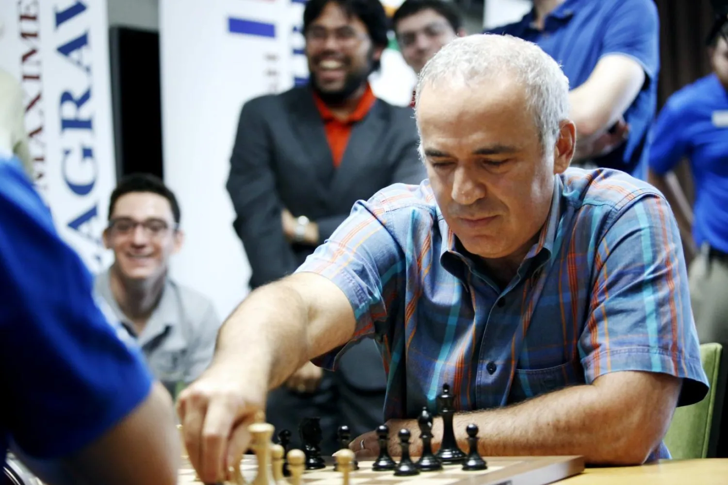 Kasparov, dünya satranç şampiyonu ünvanını 1985'ten 2000'e kadar korumayı başarmıştı (Reuters)