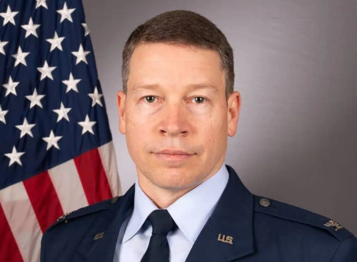 العقيد ماثيو مكال أرجأ تقاعده حتى الانتهاء من البت في قضايا مصيرية في غوانتانامو (نيويورك تايمز)