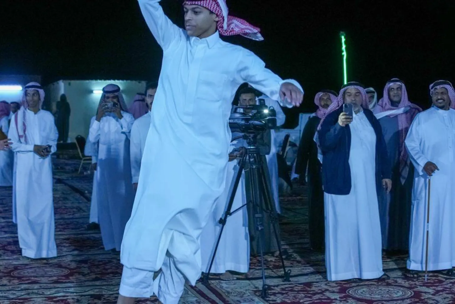 أحد الفنون الشعبية التي يتبعها رقص تليدي بايقات وحراكات محددة