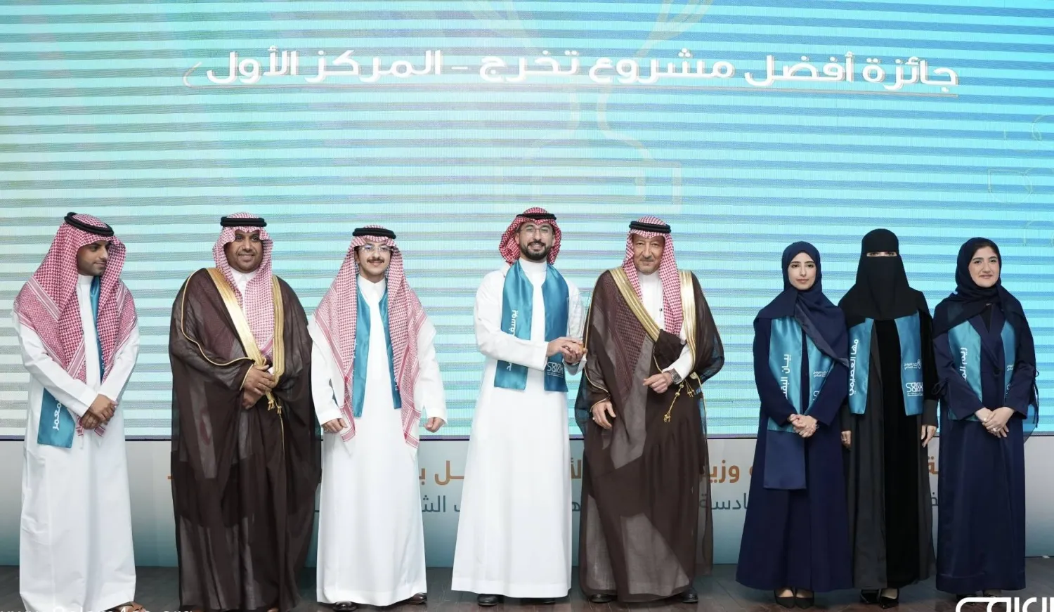 يسعى البرنامج إلى تأهيل الشباب للمشاركة في المحافل الدولية (سلام للتواصل الحضاري)