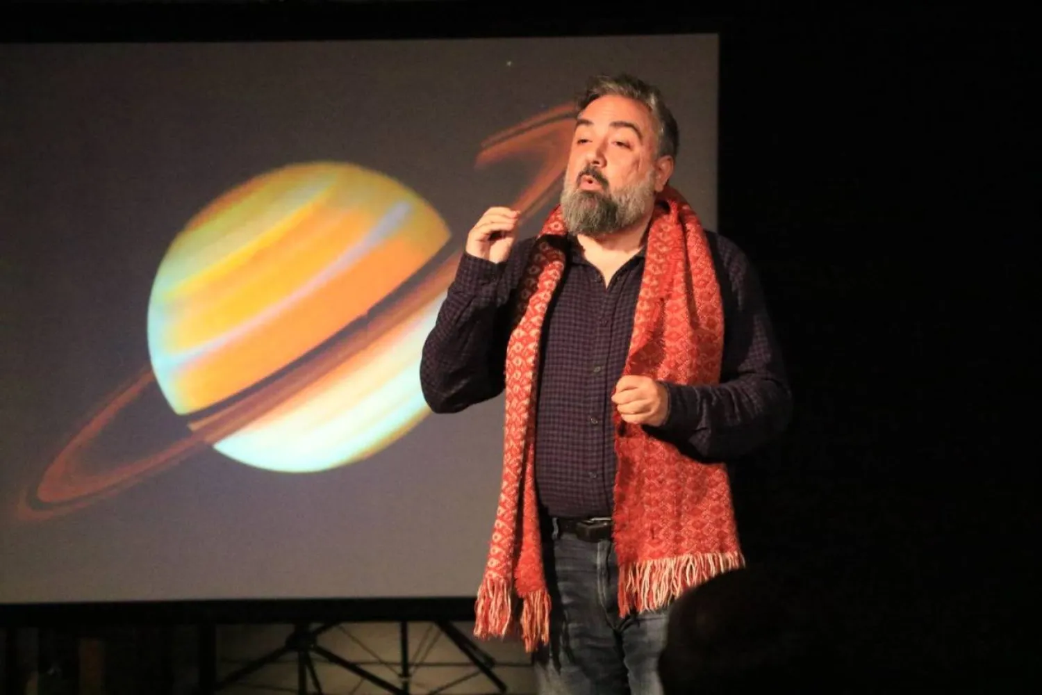 أساطير وقصص من التاريخ يتضمّنها العرض (عبد الرحيم العوجي)