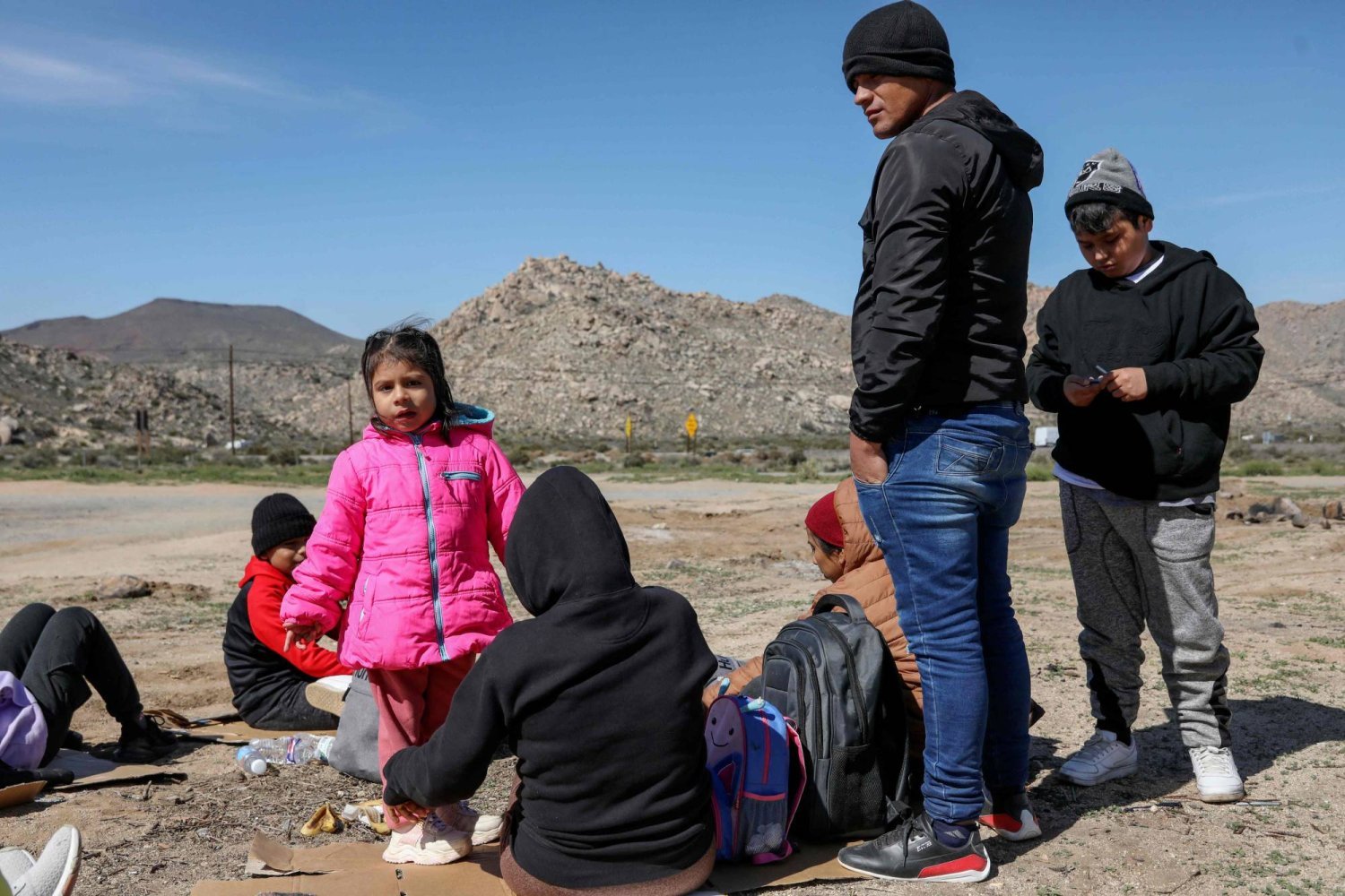 Azerbaycan, Türkiye'deki deprem bölgelerinde 100 milyon dolarlık konut ...