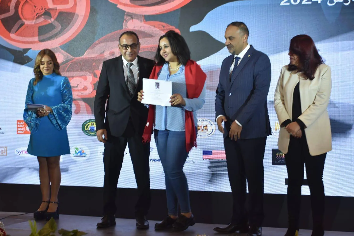 المخرجة جميلة ويفي تفوز بالجائزة الأولى بمسابقة أفلام الطلبة (إدارة المهرجان)