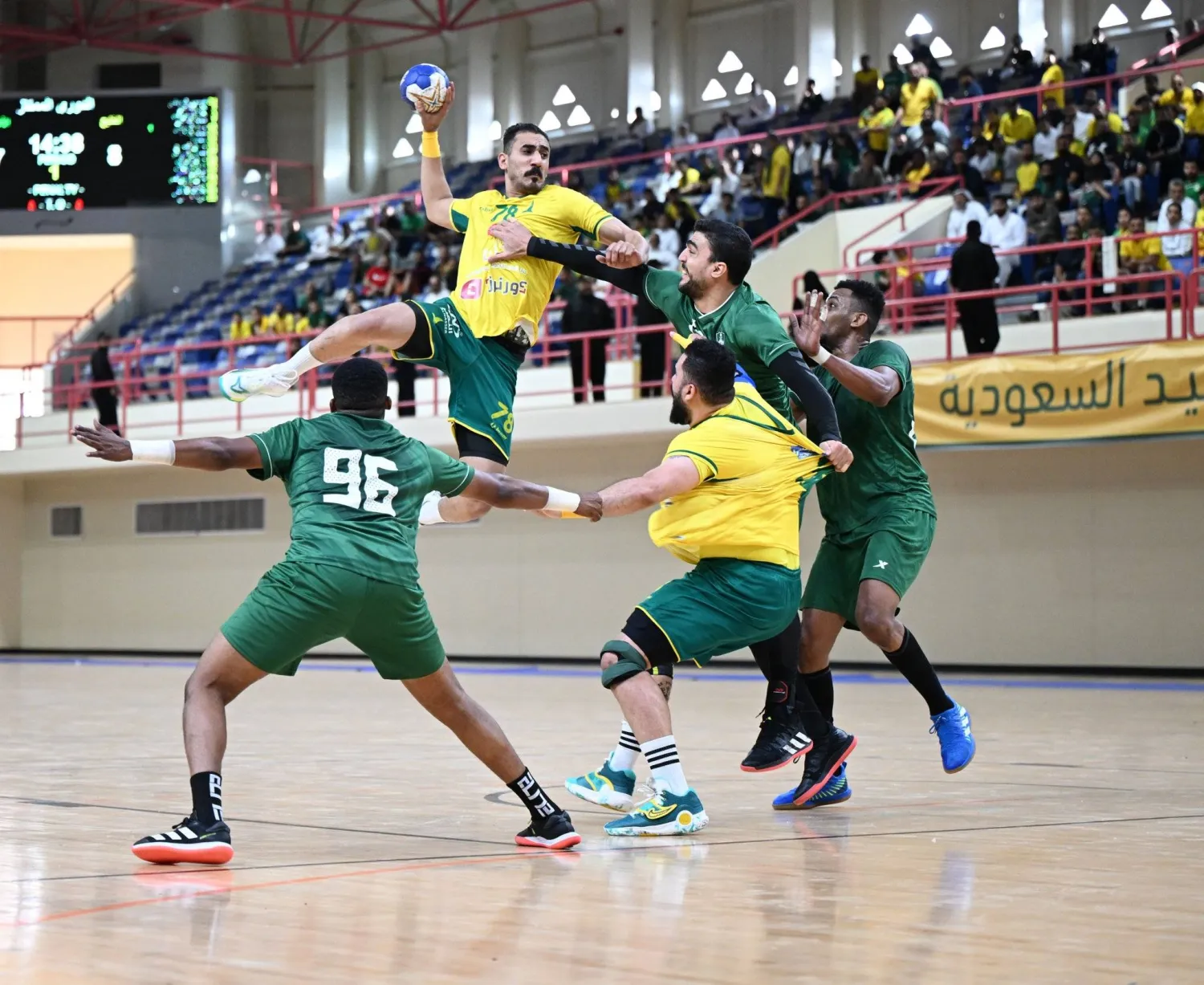 الخليج يسعى للحفاظ على لقبه في المباراة النهائية أمام الصفا (الشرق الأوسط)