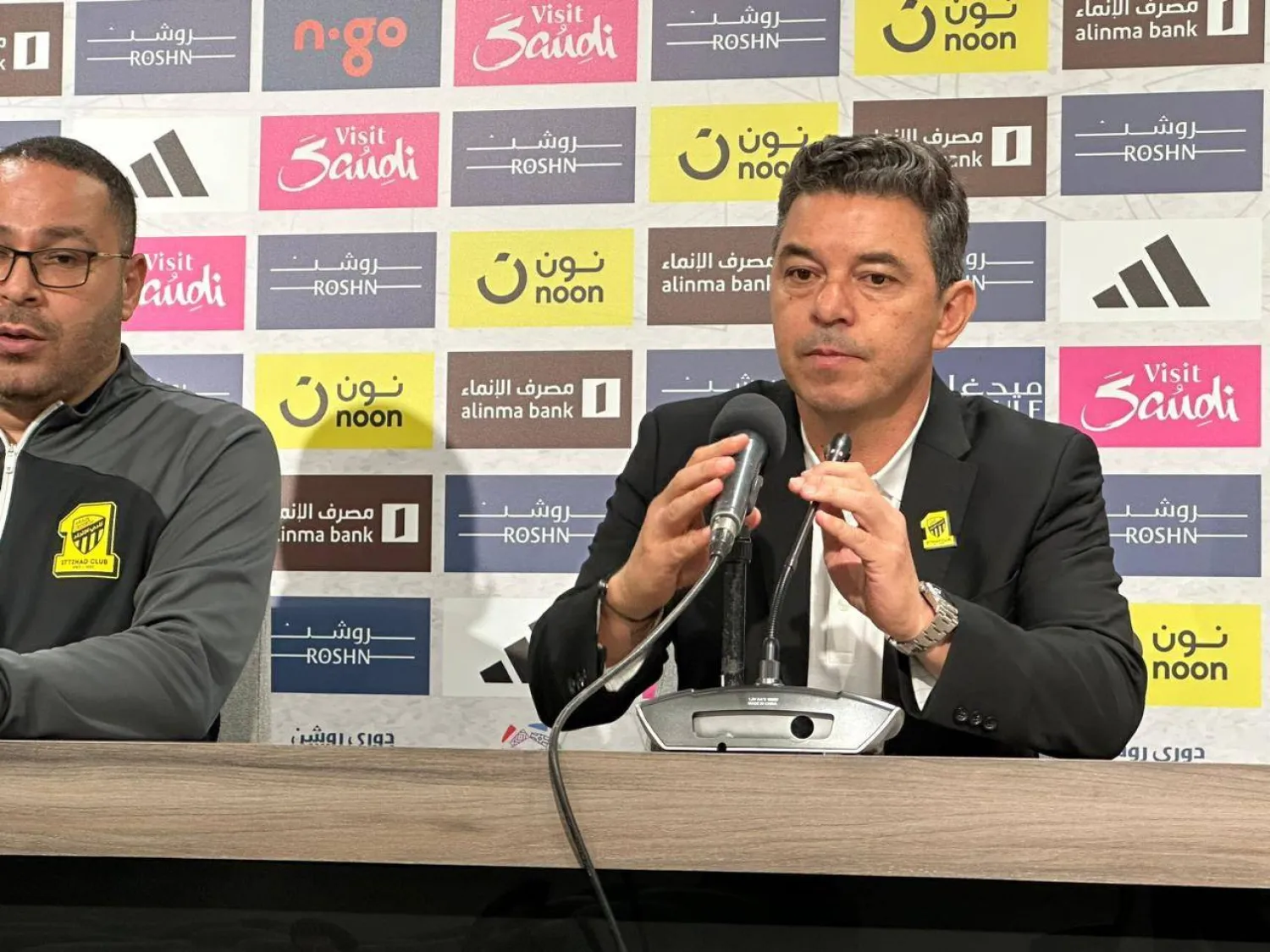 غاياردو مدرب فريق الاتحاد في المؤتمر الصحافي (الشرق الأوسط) 