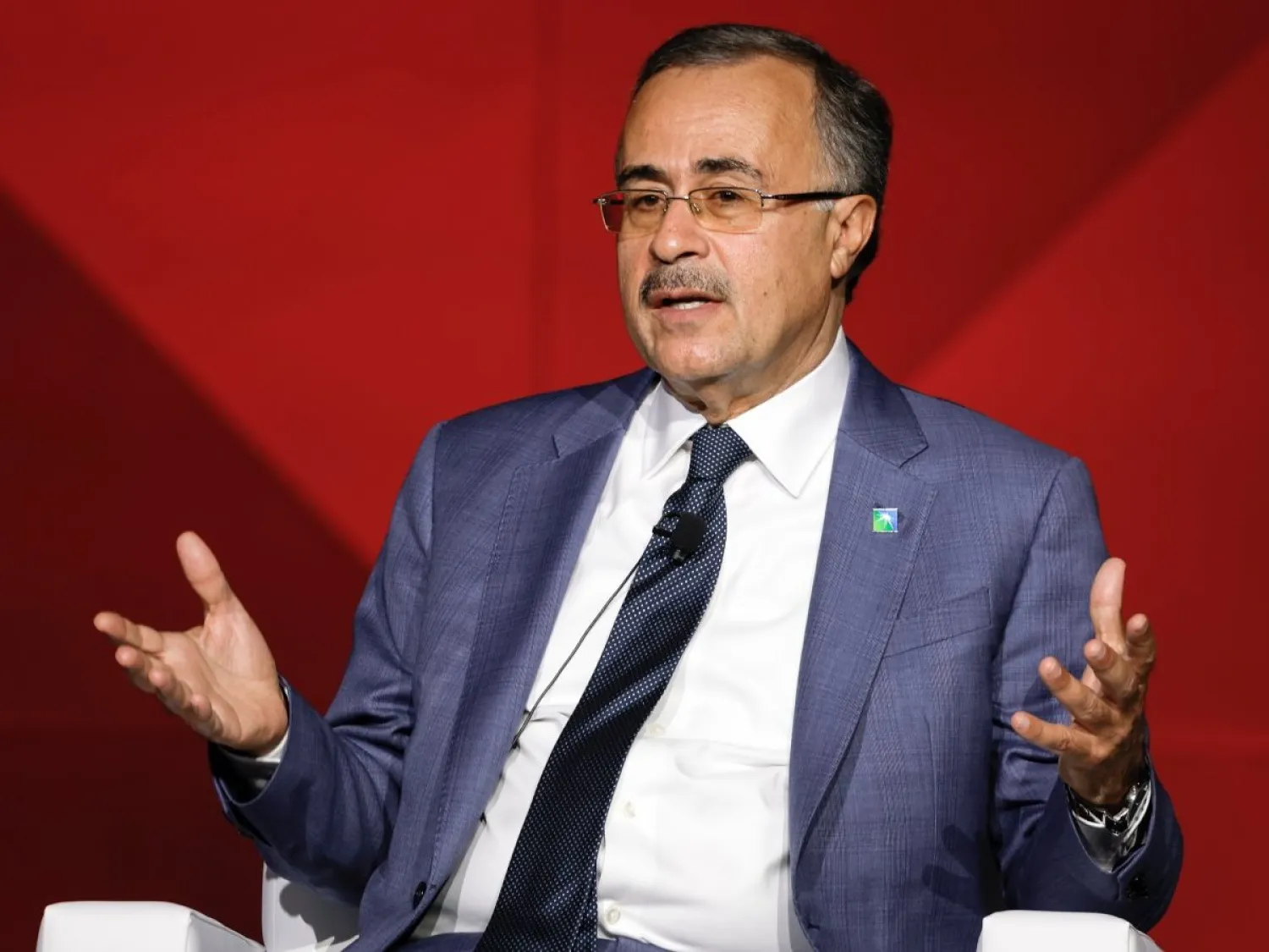 الناصر قال إن التوجيه الأخير من الحكومة حول الطاقة الإنتاجية القصوى «يوفر مزيداً من المرونة» (أ.ب)