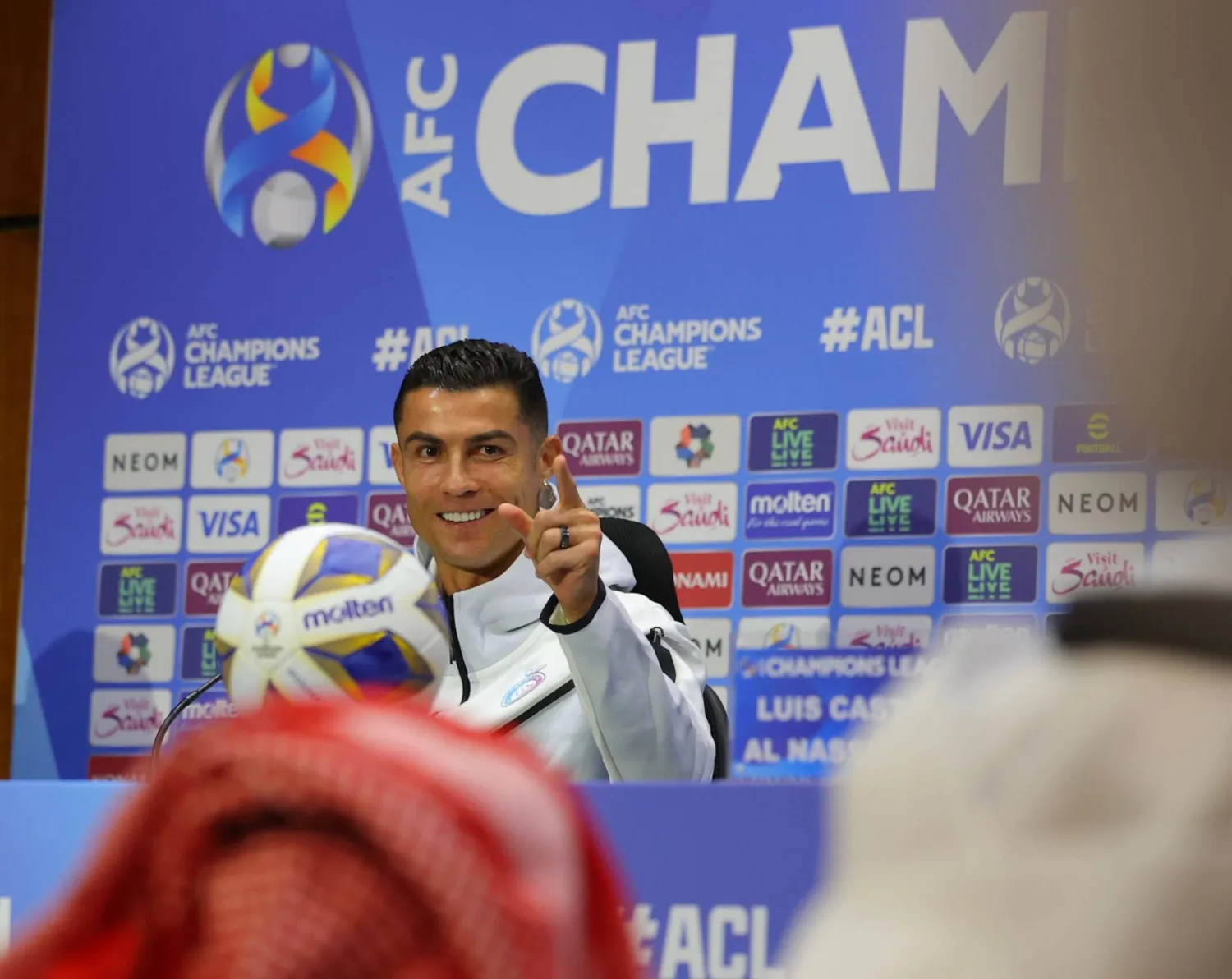 رونالدو أعلن إشارة التحدي اليوم الأثنين (نادي النصر)