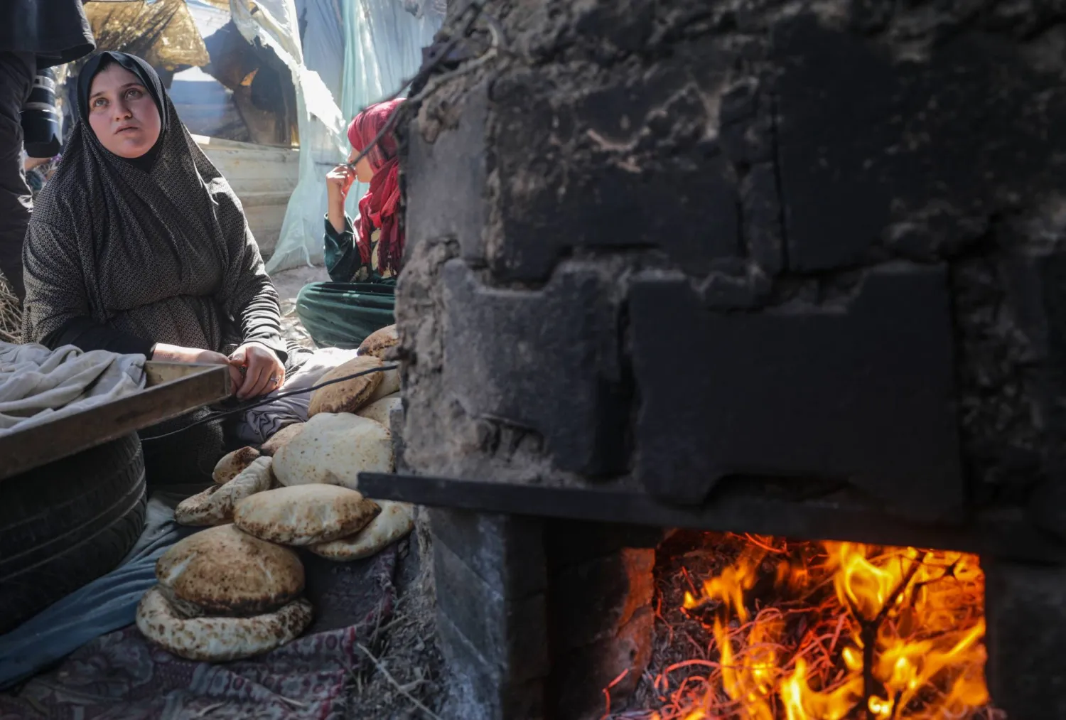 معظم منشآت قطاع غزة توقفت عن ممارسة نشاطها الاقتصادي (EPA)