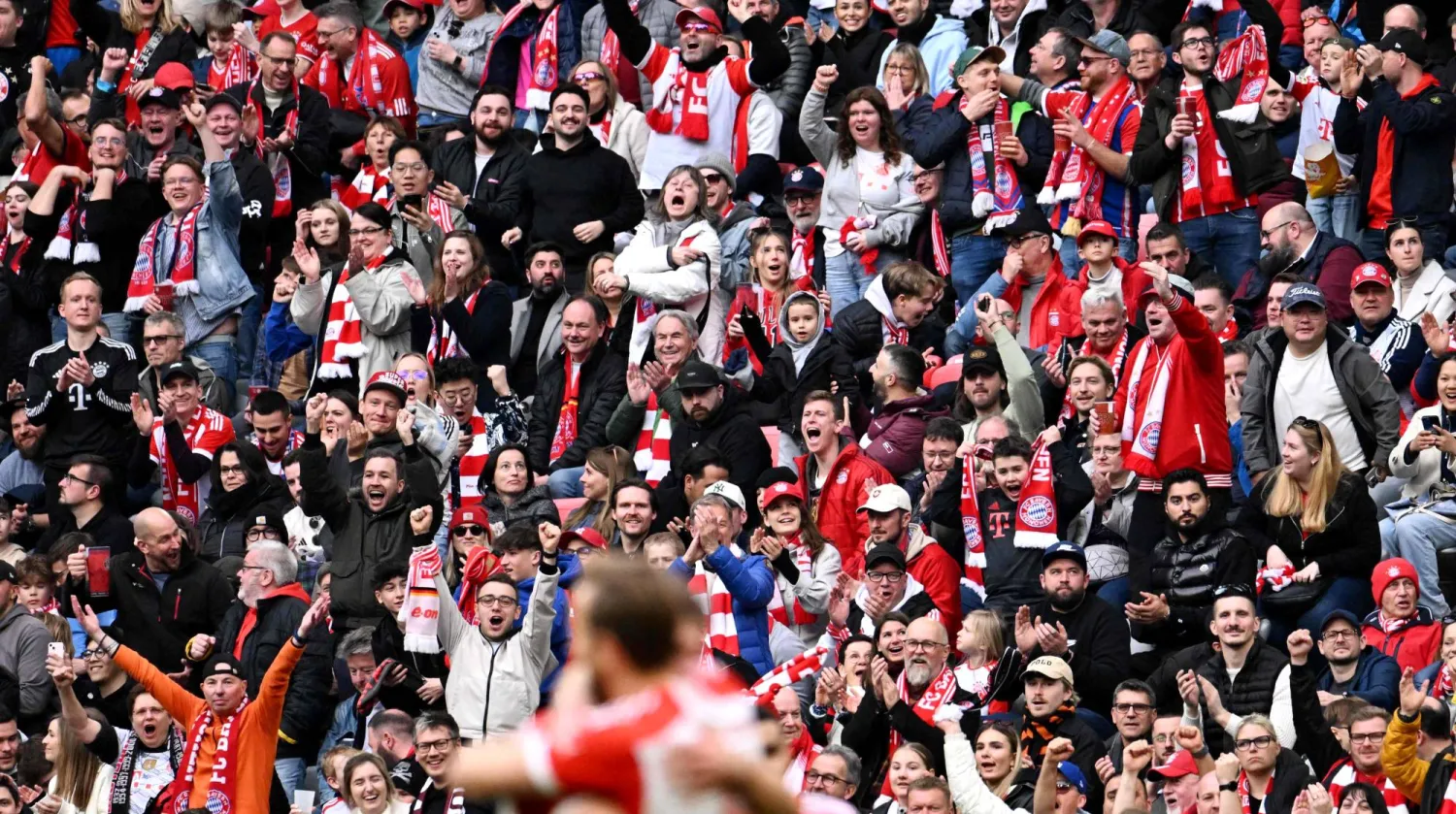 حرمان جماهير بايرن ميونيخ من مساندة فريقها في مباراة خارج أرضها ضمن منافسات دوري أبطال أوروبا (أ.ف.ب)