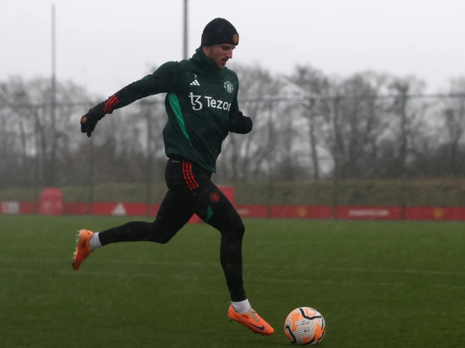 ماسون ماونت يستعد لخوض المباريات من جديد (غيتي)