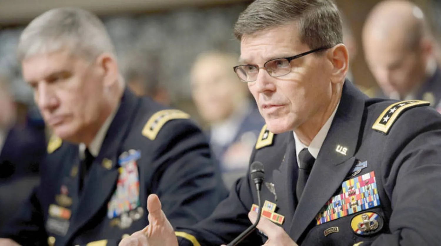 الجنرال فوتيل خلال جلسة استماع أمام مجلس الشيوخ في 2016 (غيتي)