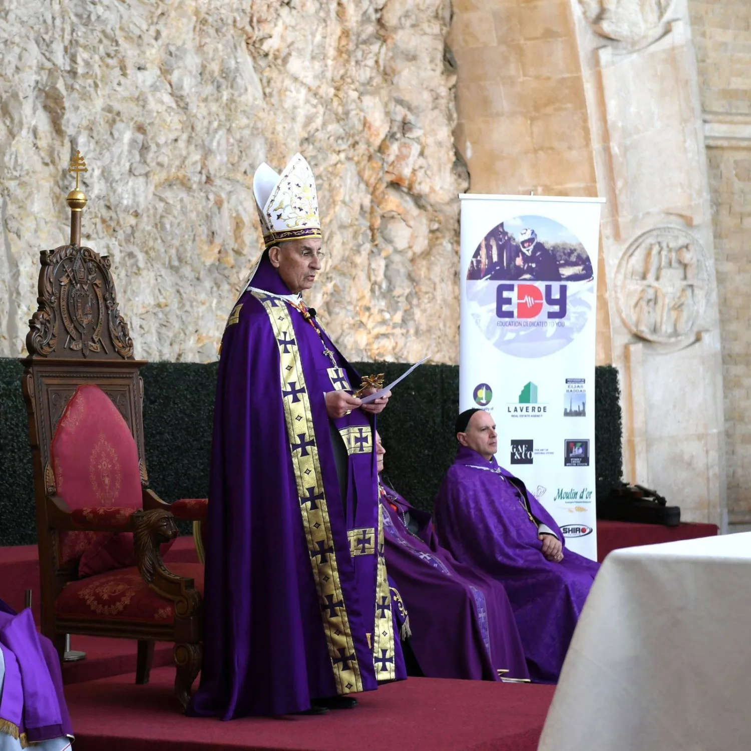 البطريرك الراعي خلال عظة الأحد (حساب البطريركية المارونية)