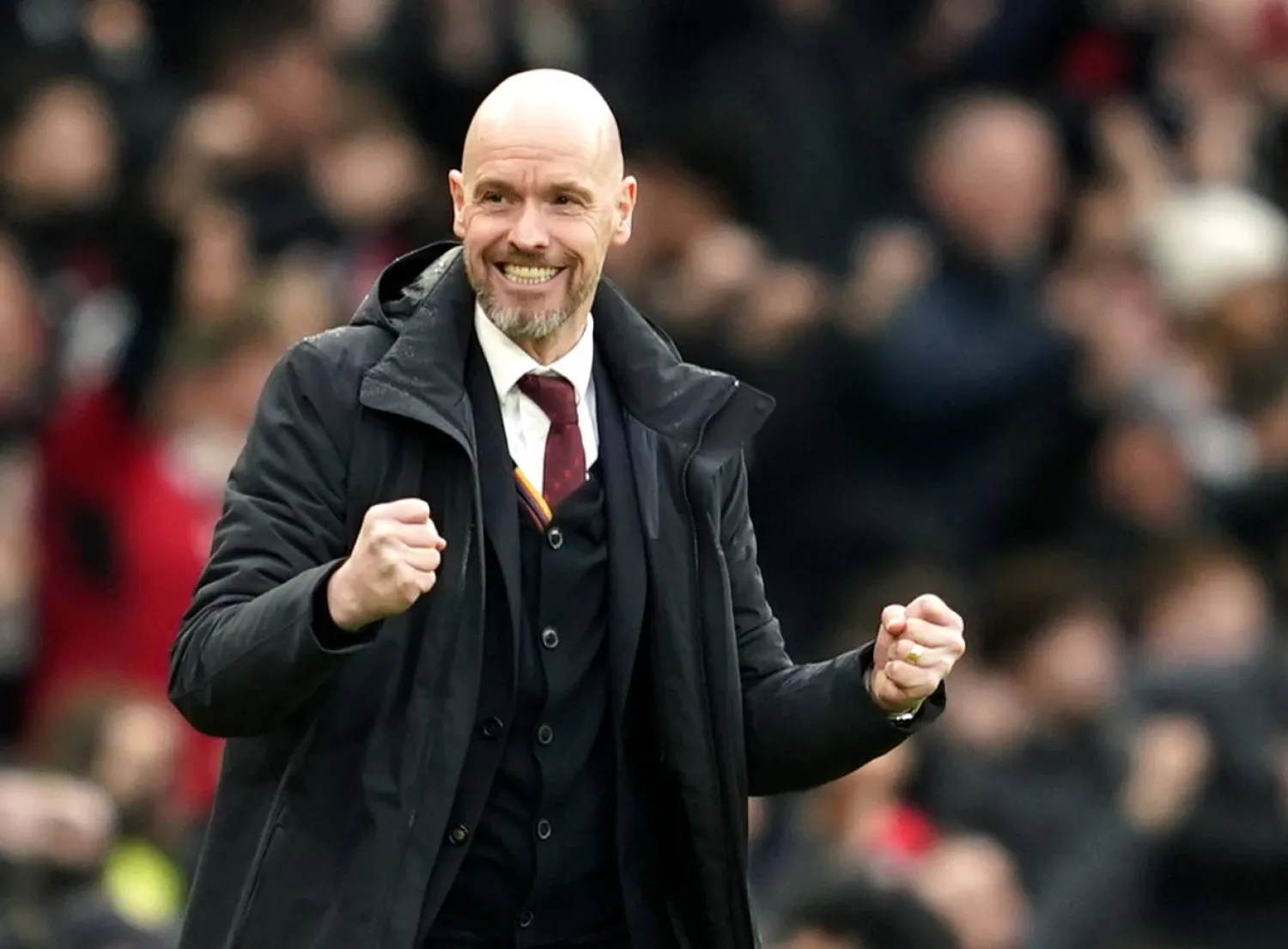 إيريك تين هاغ مدرب مانشستر يونايتد سعيد عقب الفوز على ليفربول ضمن منافسات كأس الاتحاد الإنجليزية (أ.ب)