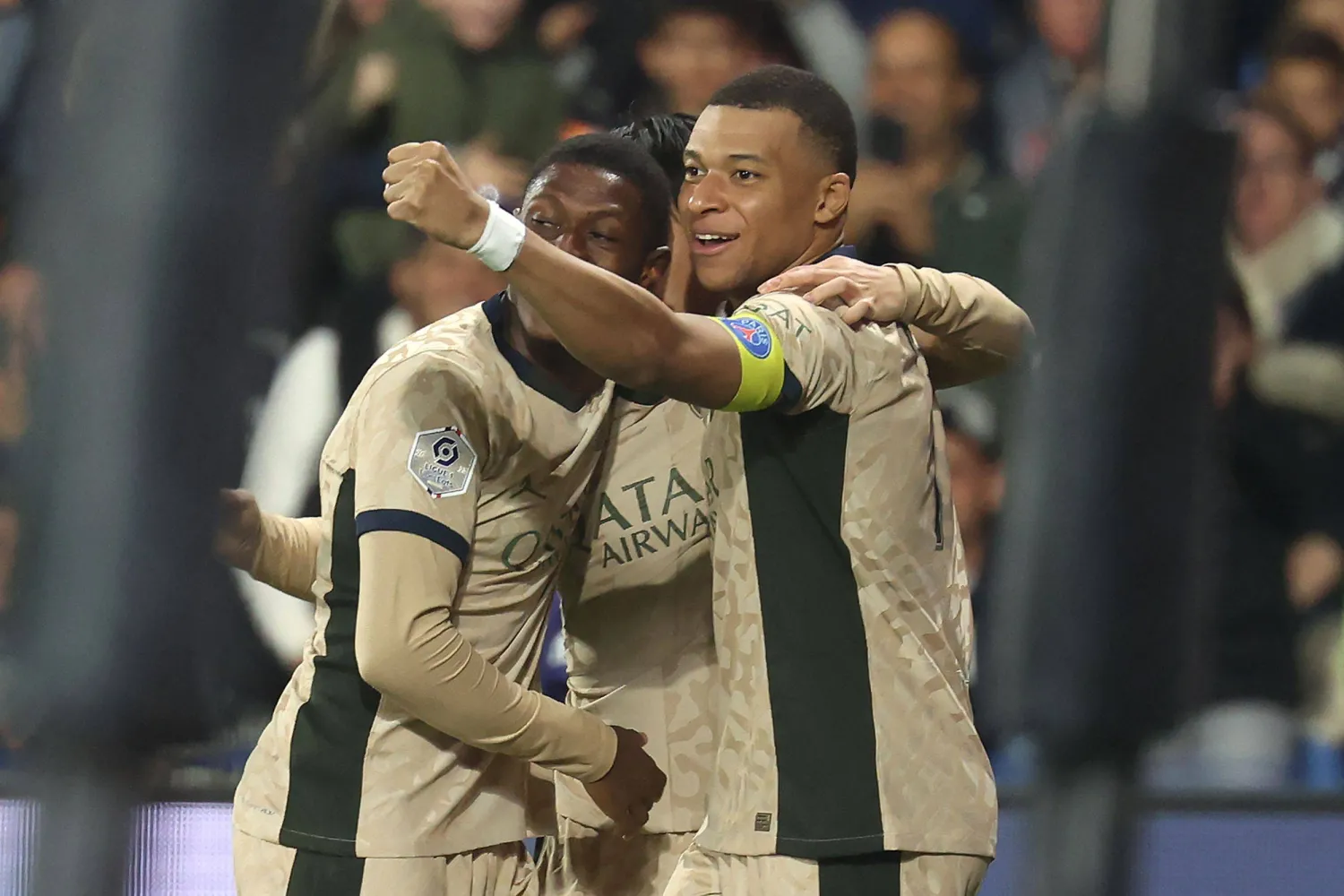 مبابي تألق بهاتريك في مواجهة مونبلييه (أف.ب)