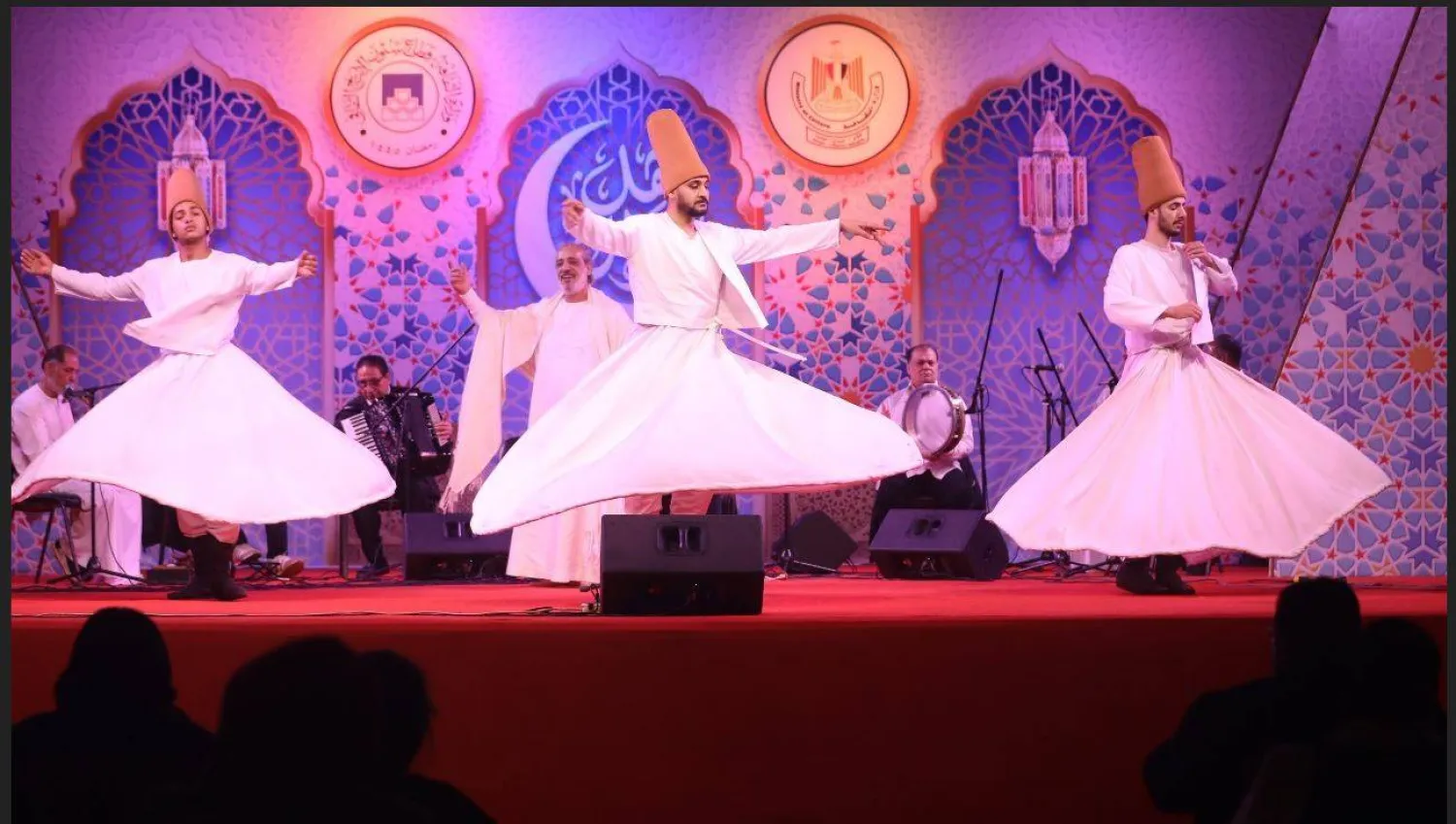 فرقة المولوية المصرية في افتتاح برنامج هلّ هلالك (وزارة الثقافة المصرية)