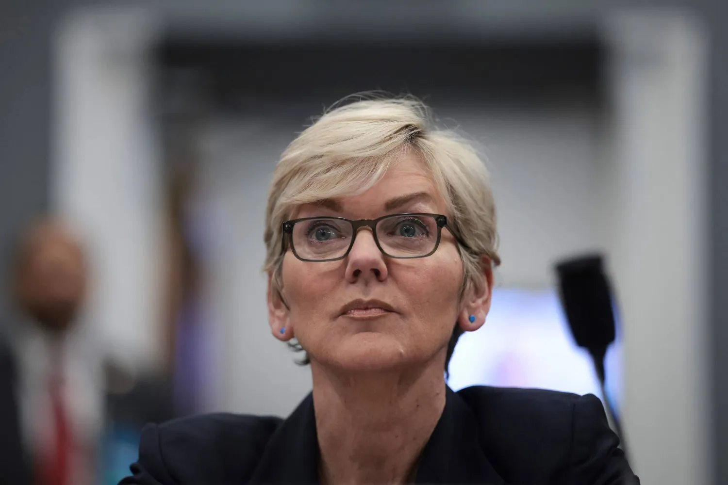 جينيفر غرانهولم وزيرة وزارة الطاقة الأميركية تظهر أمام اللجنة الفرعية المعنية بتنمية الطاقة والمياه والوكالات ذات الصلة بمجلس النواب في 20 مارس 2024 بالعاصمة الأميركية واشنطن (أ.ف.ب)