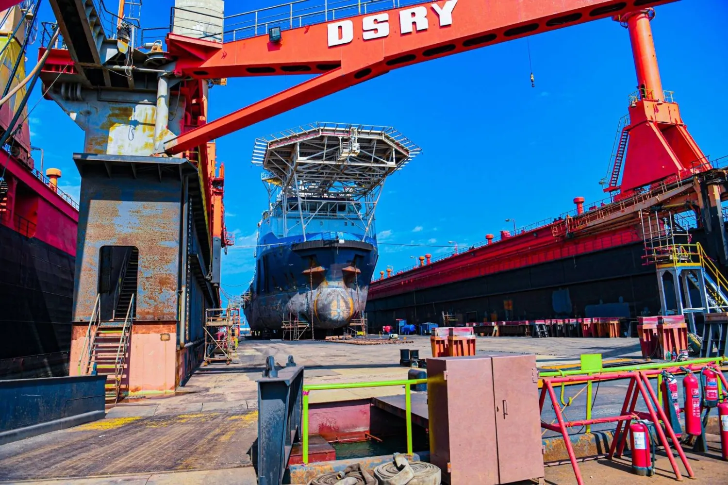 تعمل الخدمة الجديدة على تحسين مؤشر اتصال شبكة الملاحة البحرية مع خطوط الملاحة العالمية (موقع «موانئ»)