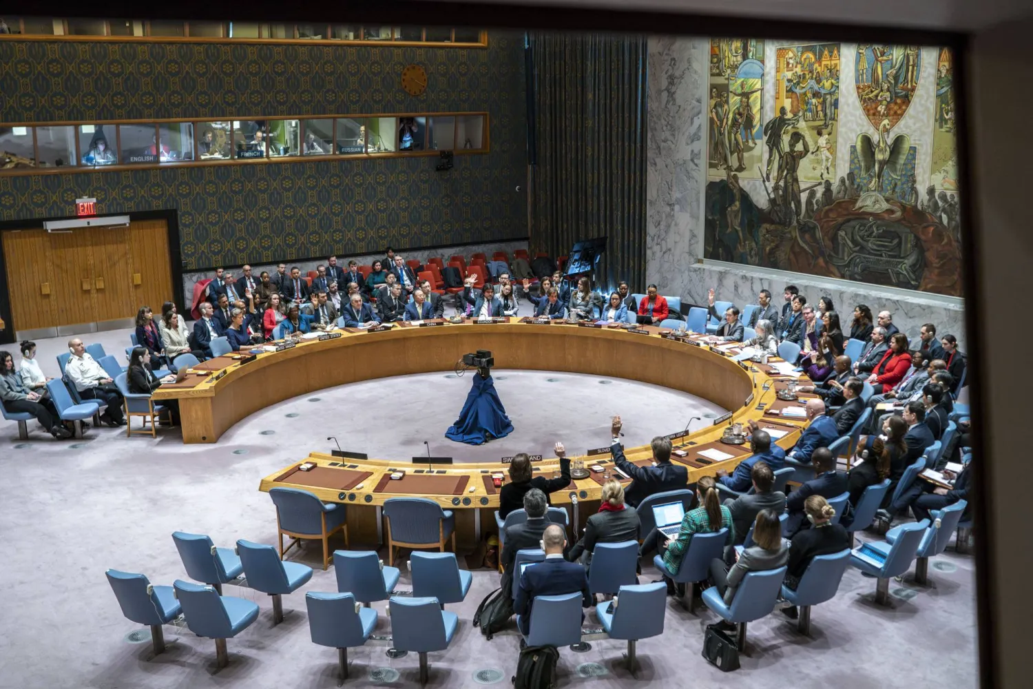 مجلس الأمن مجتمعاً للتصويت على مشروع القرار الأميركي (أ.ف.ب)