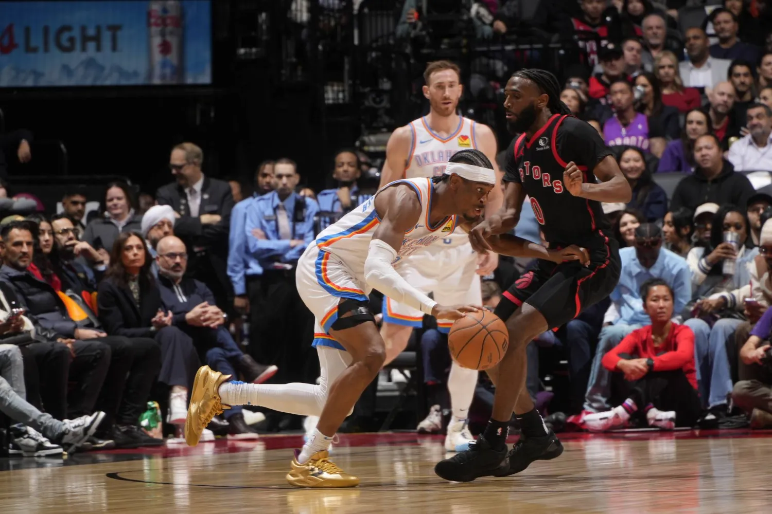 شاي غيلجيوس-ألكسندر قاد أوكلاهوما للفوز على تورنتو (غيتي)