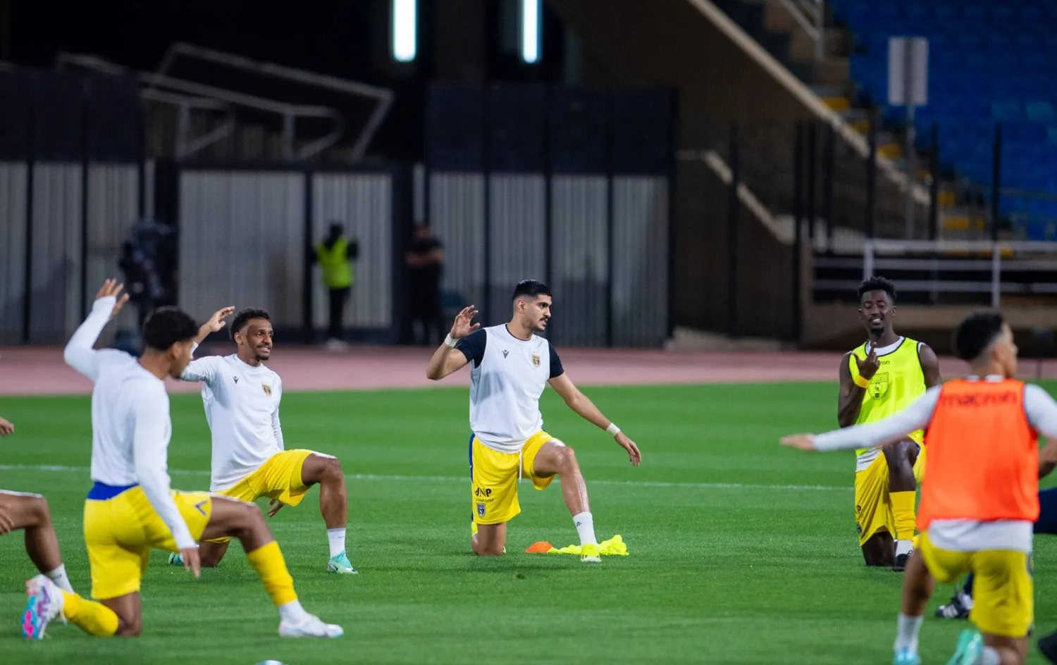 المترجم يلعب  دورا كبيرا في إخراج الحصة التدريبية بالشكل الصحيح (الشرق الأوسط)