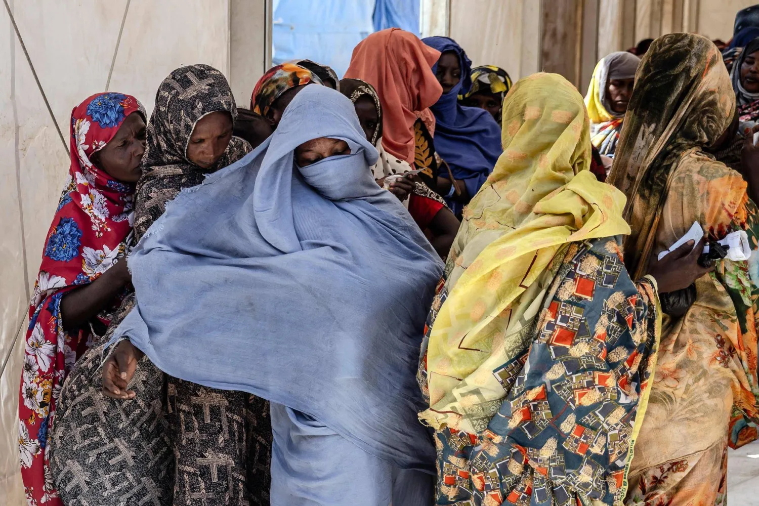 عائلات لاجئة إلى جنوب السودان (أ.ف.ب)