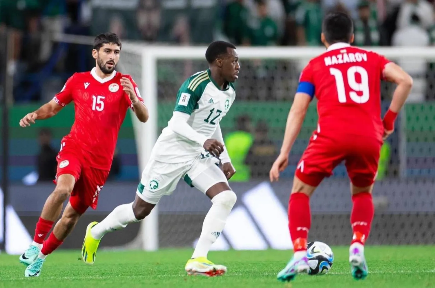 سعود عبد الحميد خلال مواجهة طاجيكستان الأخيرة في الرياض (الشرق الأوسط)