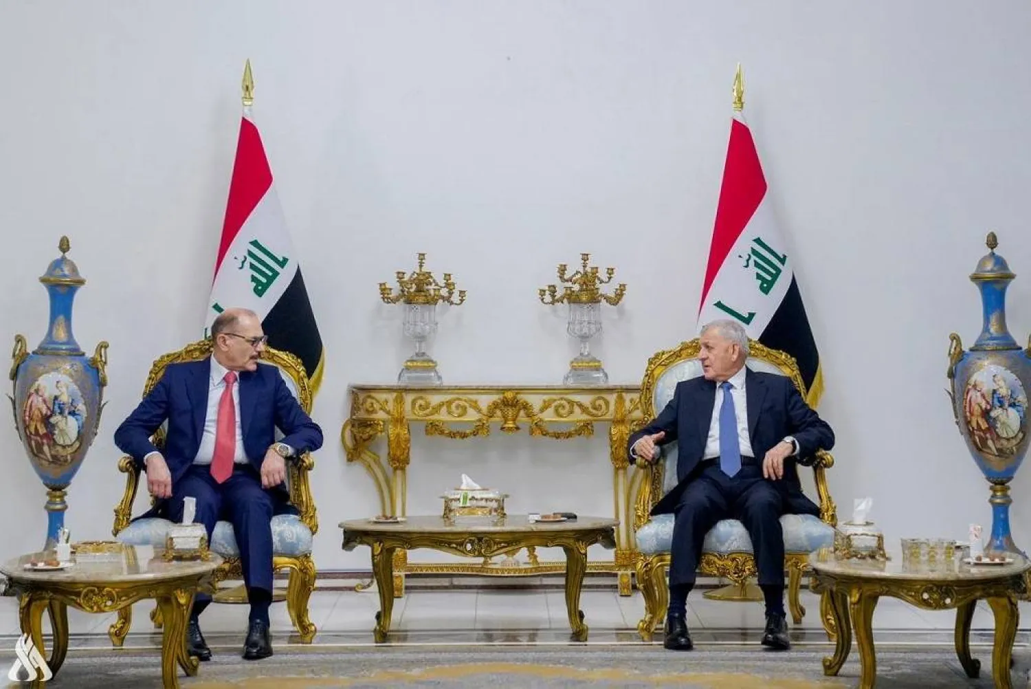 الرئيس العراقي (يمين) ورئيس المحكمة الاتحادية العليا (الأحد) في بغداد (الموقع الرسمي للمحكمة)