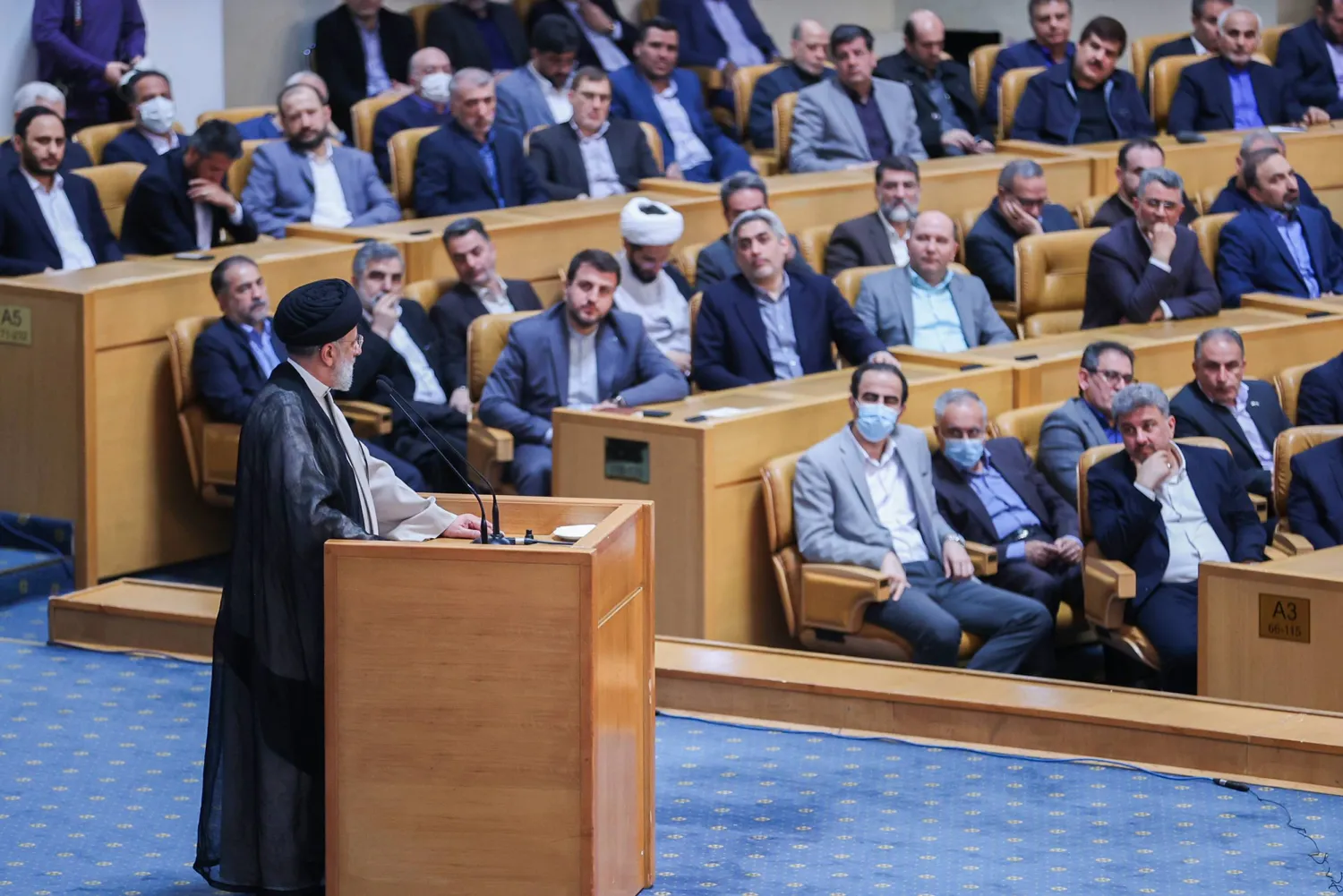 رئيسي يلقي خطاباً أمام المسؤولين في الأجهزة الحكومية الاثنين (الرئاسة الإيرانية)