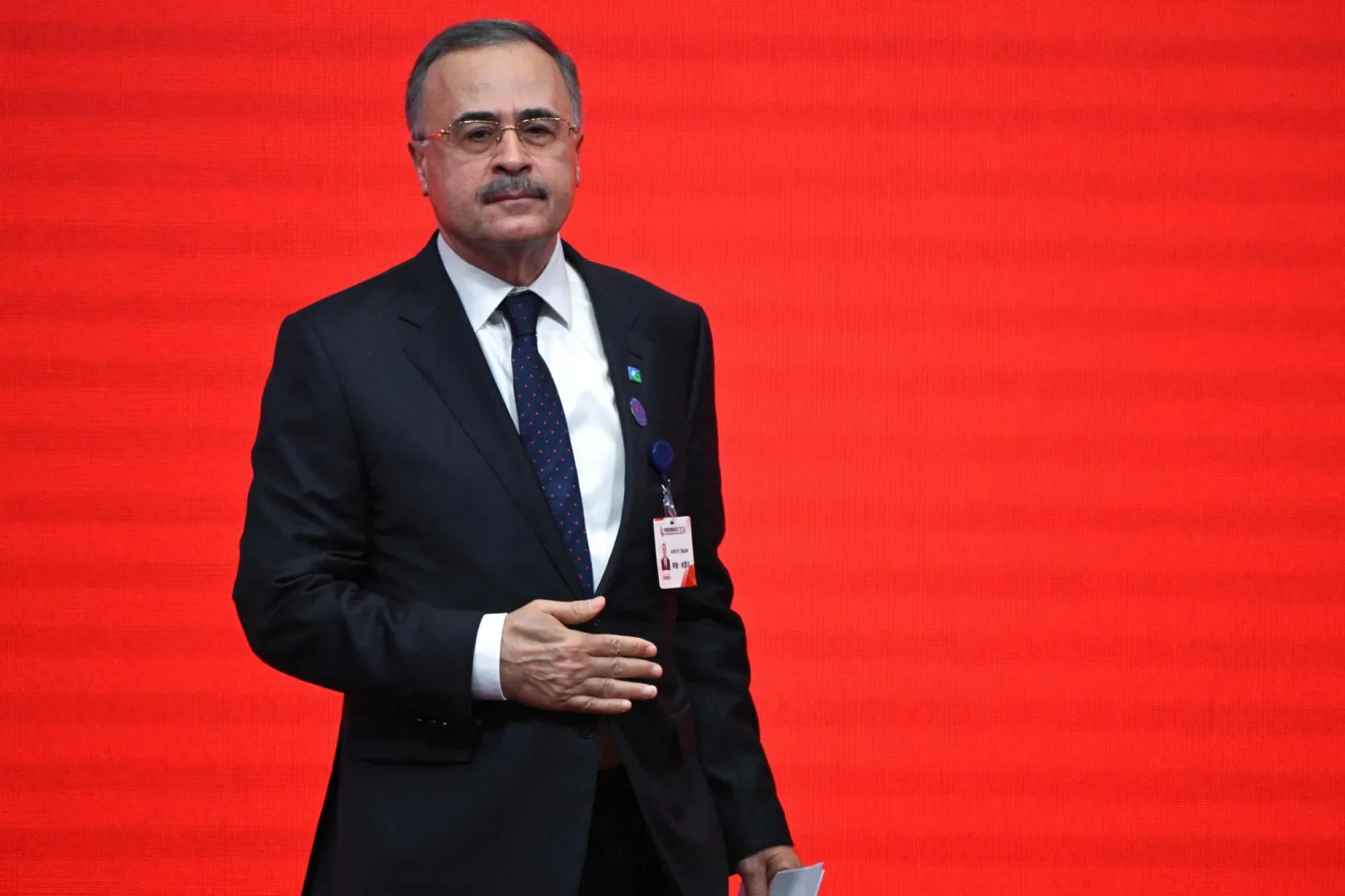 الناصر مشاركاً في منتدى التنمية الاقتصادي بالصين (أ.ف.ب)