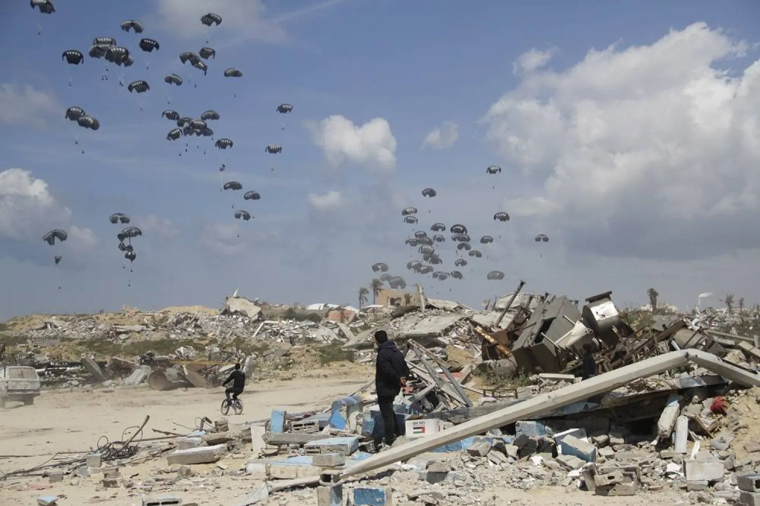 Humanitarian aid is airdropped to Palestinians over Gaza City, Gaza Strip, Monday, March 25, 2024. (AP)