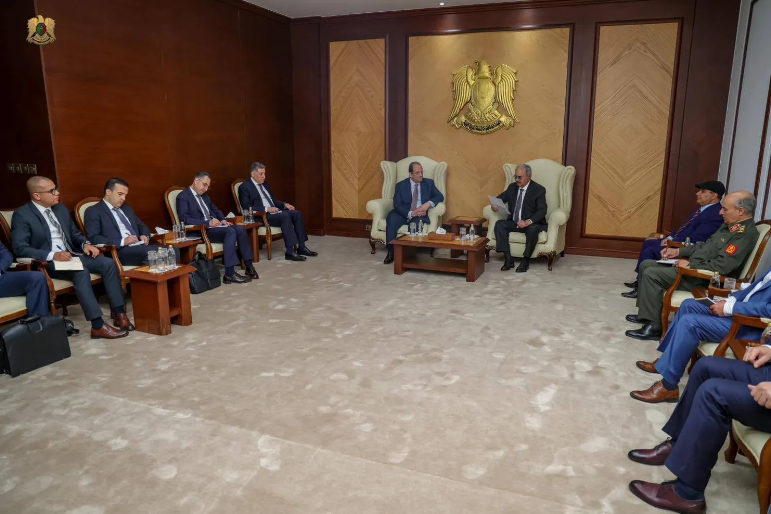 لقاء حفتر مع رئيس المخابرات المصرية (الجيش الوطني)