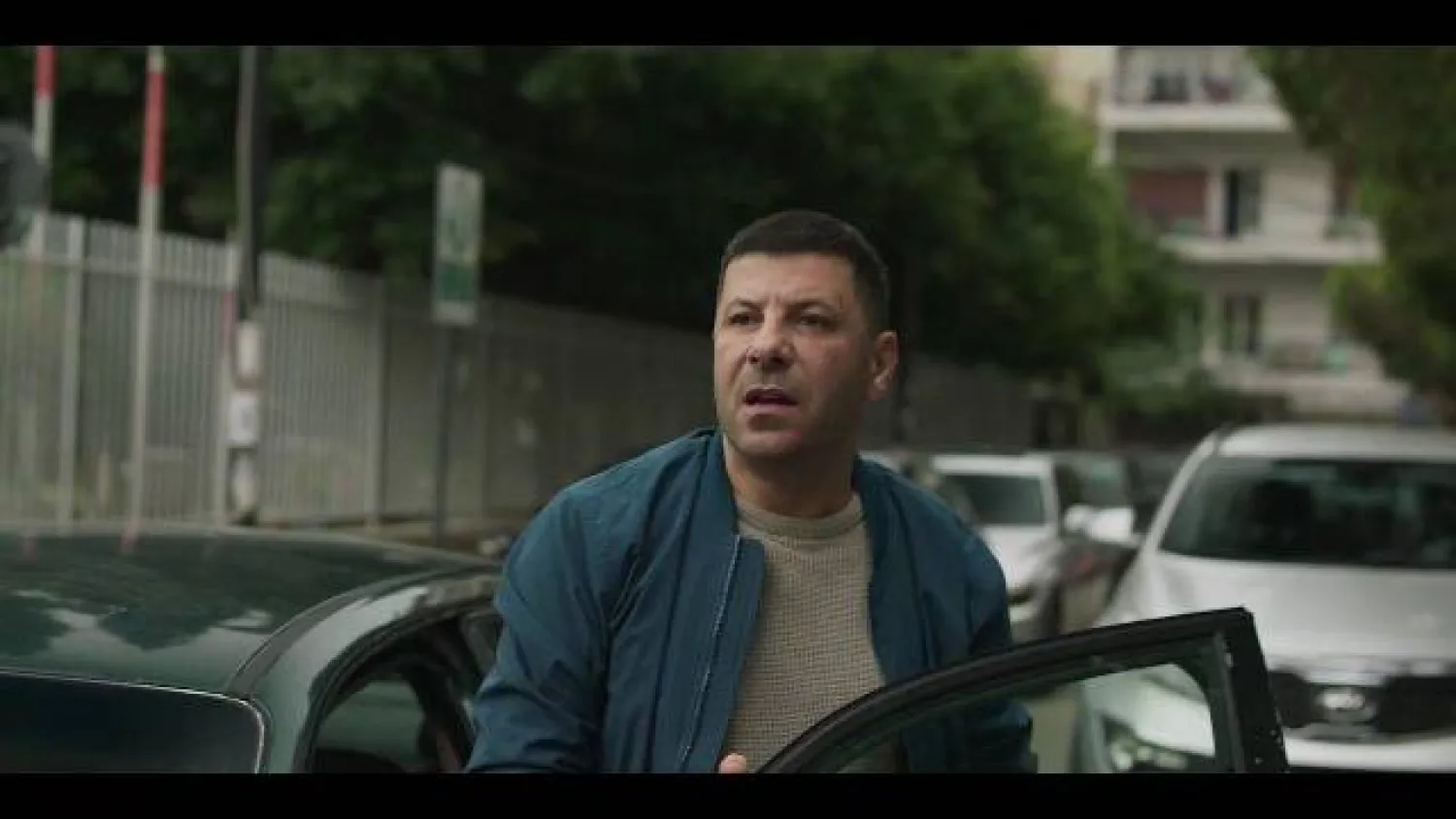 إياد نصار في مشهد من مسلسل «صلة رحم» (الشركة المنتجة)