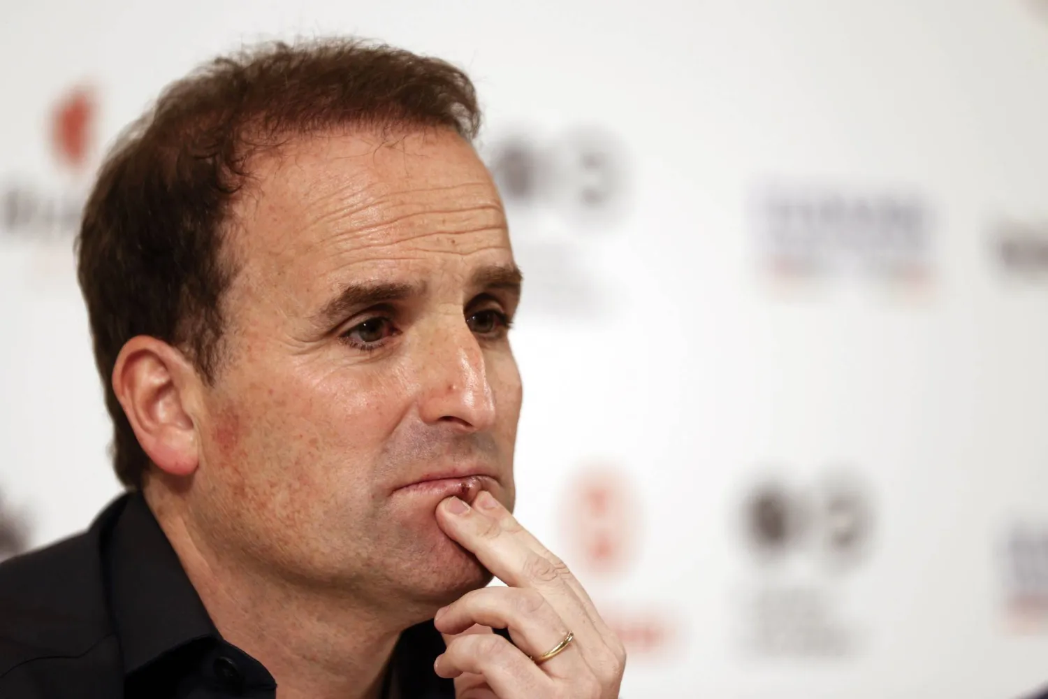 أراساتي مدرب أوساسونا الإسباني (إ.ب.أ)