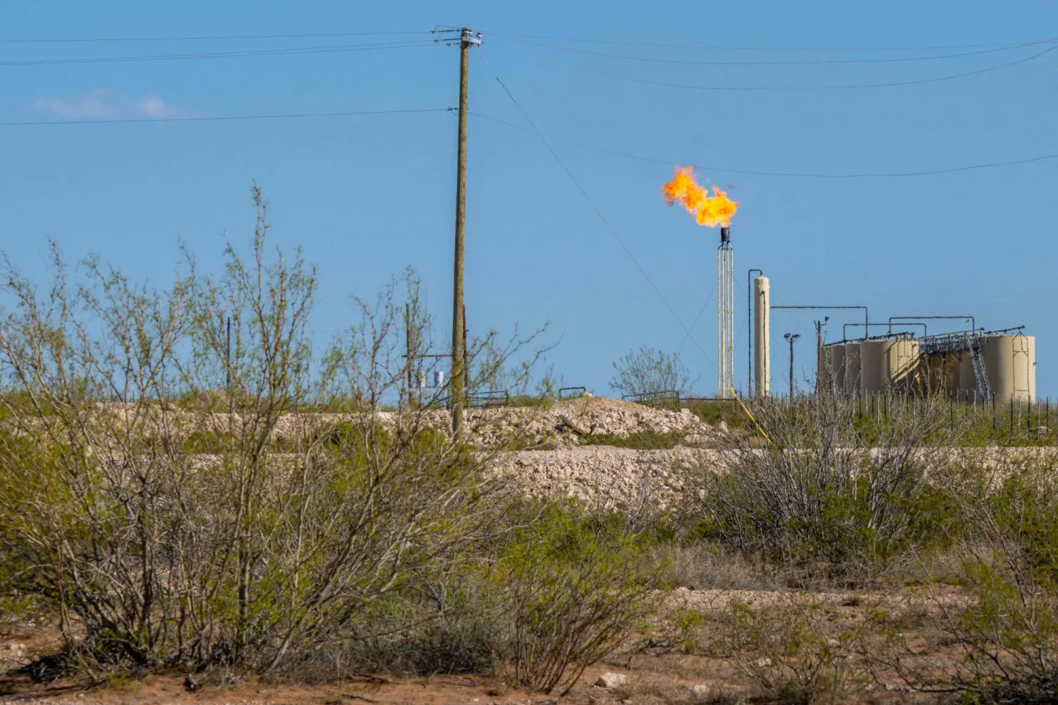 ارتفعت العقود الآجلة لخام برنت تسليم مايو 0.5 % إلى 86.49 دولار للبرميل (أ.ف.ب)