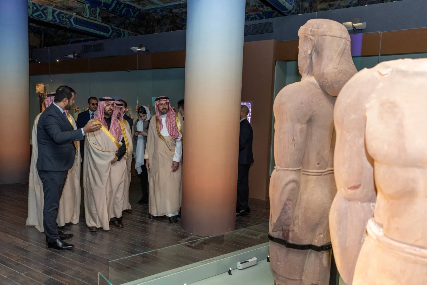 الأمير بدر بن عبد الله بن فرحان خلال زيارته الرسمية إلى الصين (واس)