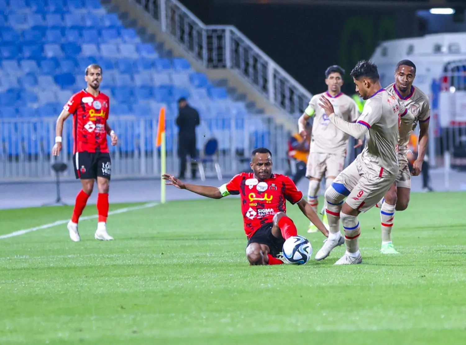 من مواجهة الرياض وضيفه أبها التي انتهت بالتعادل 1-1 (تصوير: سعد الدوسري) 