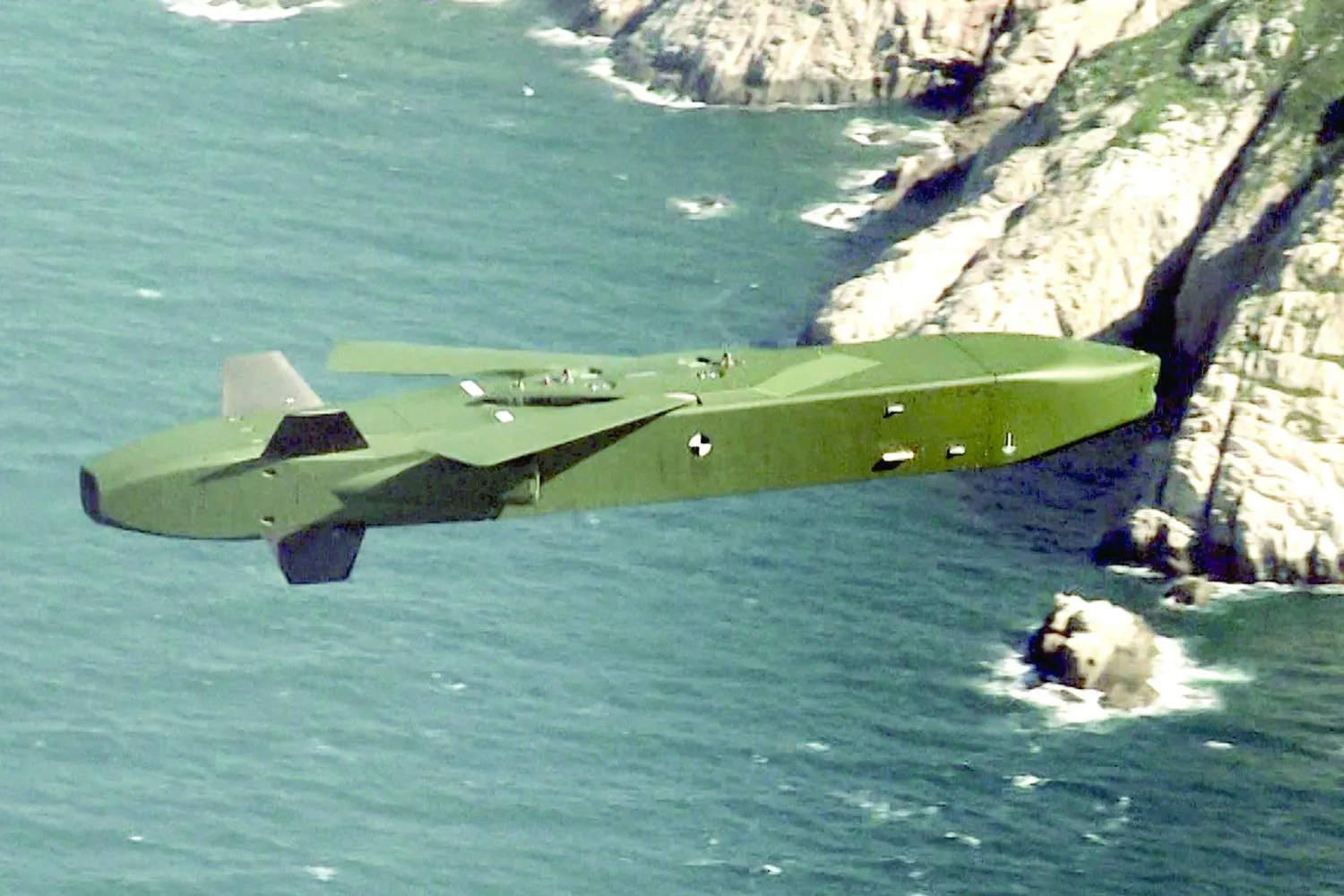 صواريخ «توروس» المثيرة للجدل (أ.ب)