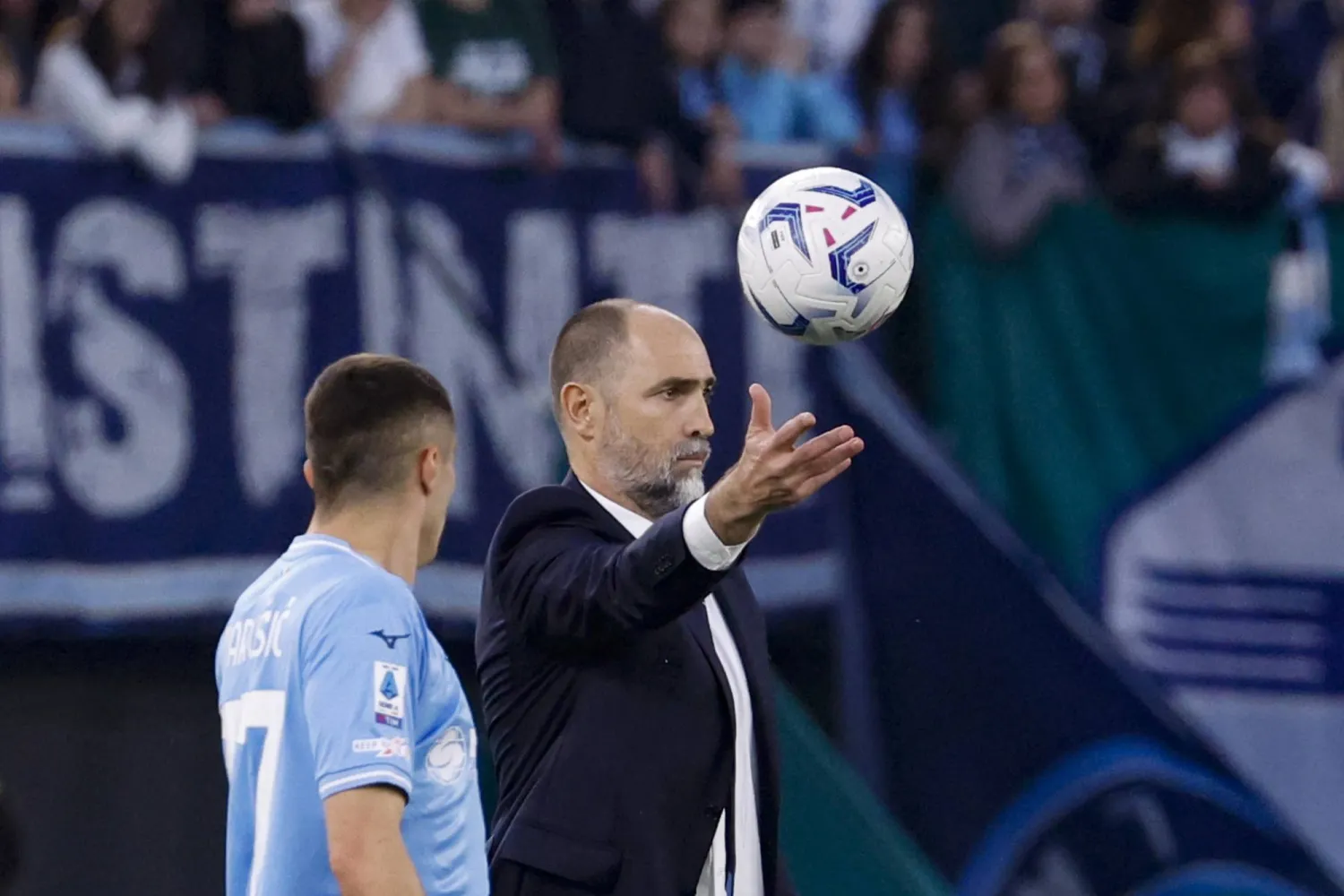 إيغور تيودور المدرب الجديد للاتسيو (إ.ب.أ)