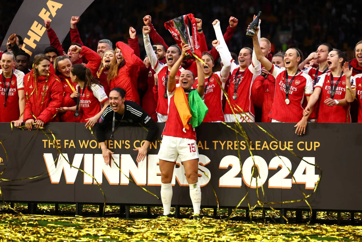 سيدات أرسنال يتوجن بكأس الرابطة الإنجليزية (غيتي)