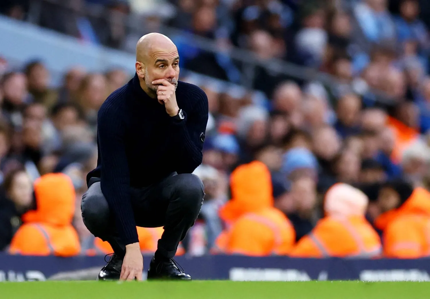 غوارديولا يملك سجلاً سيئا ضد الكبار هذا الموسم (رويترز)